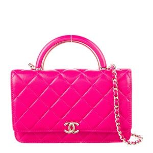 CHANEL WALLET ON A CHAIN